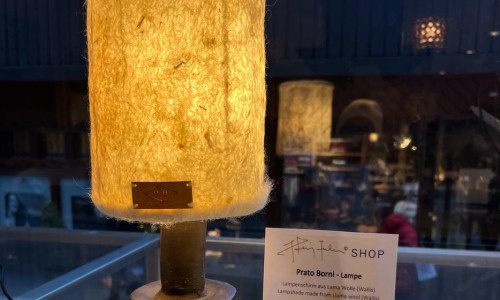 Prato Borni - Lampe Blanca im Heinz Julen Shop in Zermatt